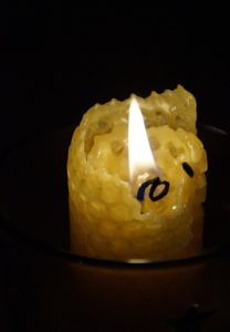 Can You Use Wood Wicks with Beeswax Candles